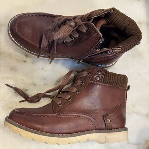 Steve Madden  brown boys boots